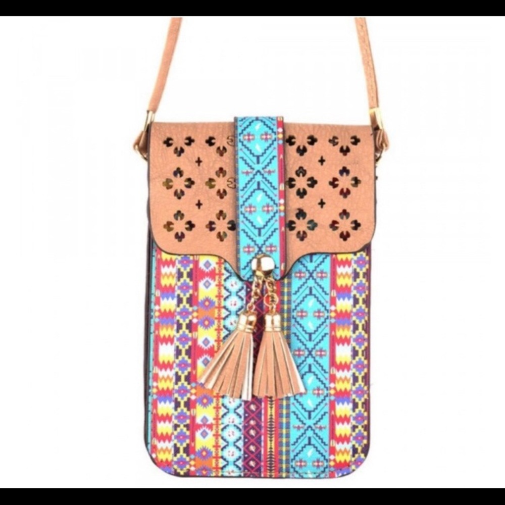 LAST ONE: Faux leather Aztec print crossbody phone case - Picture 1 of 4